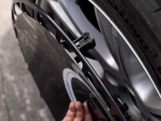 Комплект колпаков колес, полные крышки обода Tesla Model Y черные 19-дюймовые тюнинг фото