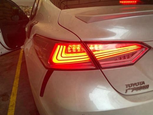 Оптика задня, ліхтарі на Toyota Camry 70 димчасті тюнінг фото