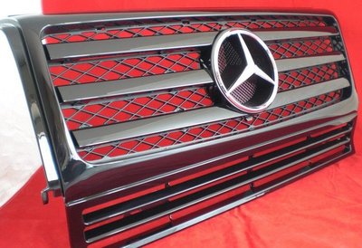 Решетка радиатора на Mercedes W463 черная тюнинг фото