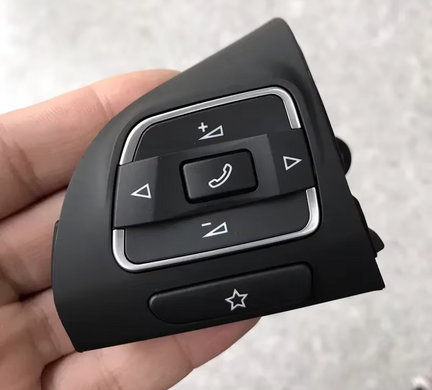 Блоки кнопок на руль VW Amarok /Caddy /Jetta MK6 /Golf MK6 /EOS /Tiguan / Touran /Sharan  тюнинг фото