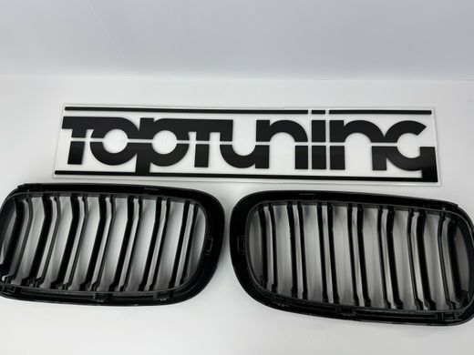 Решітка радіатора BMW X5 F15 / X6 F16 стиль М чорна матова тюнінг фото