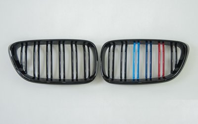 Решетка радиатора BMW F22 / F23 М2, черная, глянцевая, триколор тюнинг фото