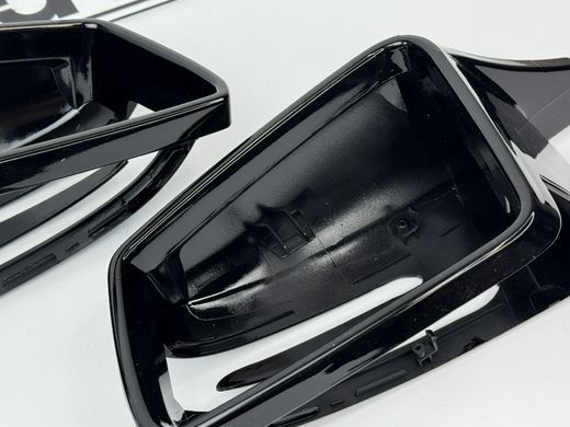 Накладки дзеркал Mercedes W117 W176 W204 W212 W218 W221 W246 X156 X204 чорні стиль М тюнінг фото