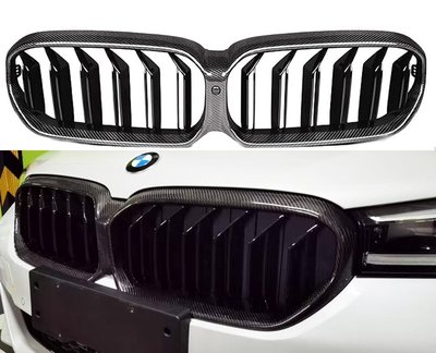 Решітка радіатора BMW G30 / G31 LCI стиль M чорна + рамка під карбон (20-22 р.в.) тюнінг фото