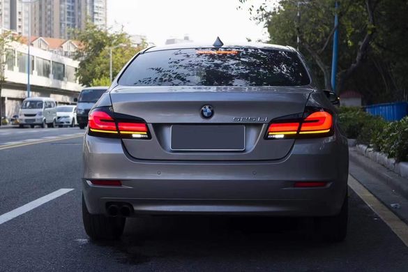 Оптика ззаду, ліхтарі на BMW F10 Full Led димчасті в стилі оновленої BMW G30 тюнінг фото