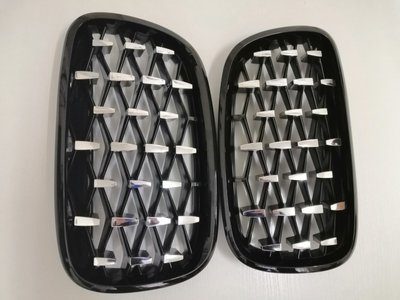 Решетка радиатора на BMW E70/E71 стиль Diamond тюнинг фото