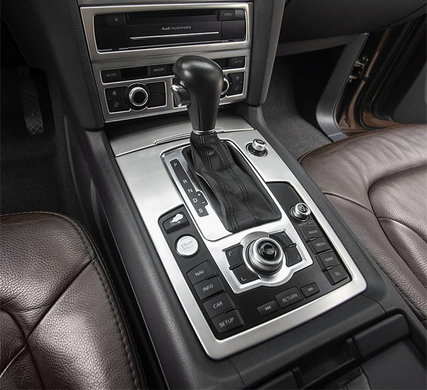 Комплект накладок передньої панелі салону для Audi Q7 (10-15 р.в.) тюнінг фото