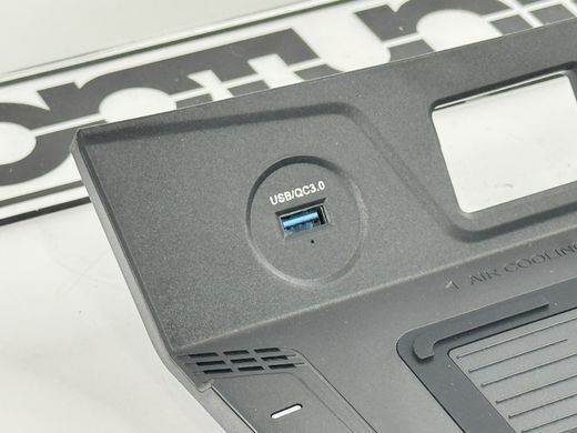 Беспроводной чарджер для Hyundai Tucson (2015-2019) тюнинг фото