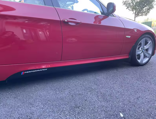 Наклейки на пороги BMW F10 F11 F01 F02 G30 Performance черный глянец тюнинг фото