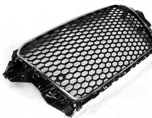 Решетка радиатора AUDI A3 (8V) в стиле RS3 черная с хром рамкой тюнинг фото