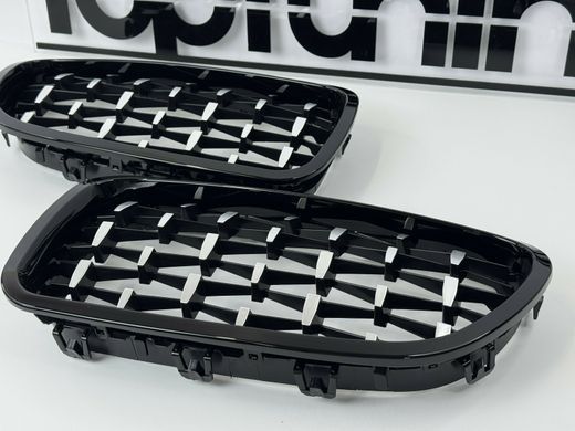 Решетка радиатора, ноздри на БМВ F10/F11 Diamond Style (10-17 г.в.) тюнинг фото