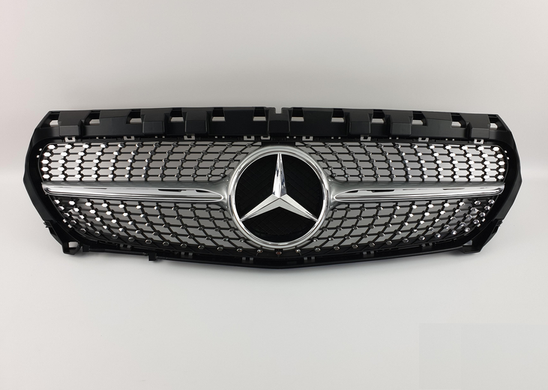 Решітка радіатора Mercedes W117 стиль Diamond Silver (13-16 р.в.) тюнінг фото