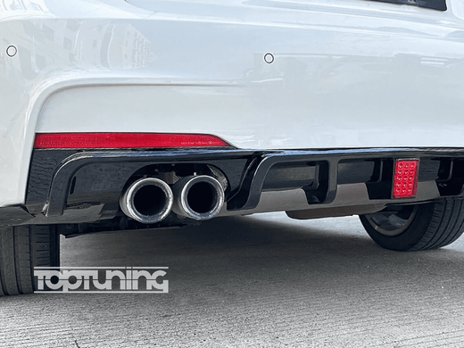 Накладка на задній бампер BMW F30 зі стоп-сигналом чорни глянець тюнінг фото