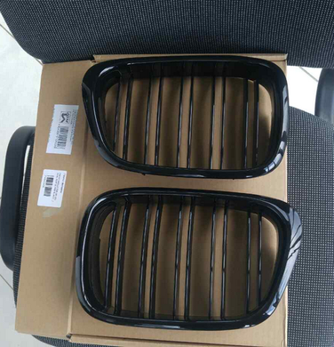 Решетка радиатора, ноздри на BMW E39 стиль м5 черный глянец тюнинг фото