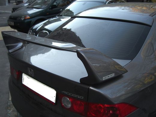 Спойлер на стекло (бленда) на Honda Accord 7 тюнинг фото