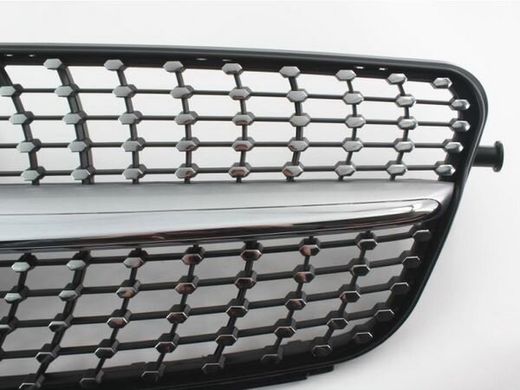 Решітка радіатора на Мерседес W204 в стилі Diamond тюнінг фото
