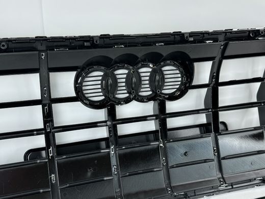 Решетка радиатора Audi Q38 3A стиль SQ3 черная+хром (2018-2023 г.в.) тюнинг фото