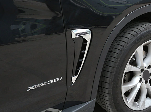 Накладки на крылья-жабры BMW X5 F15 стиль Xdrive черные+хром тюнинг фото
