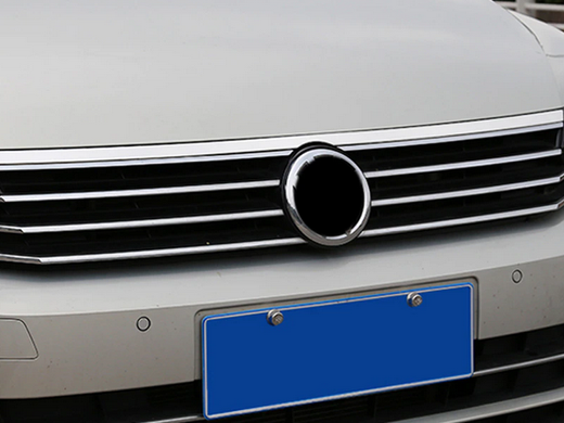 Хромированые накладки на капот и решетку Volkswagen Passat B8 (14-18 г.в.) тюнинг фото