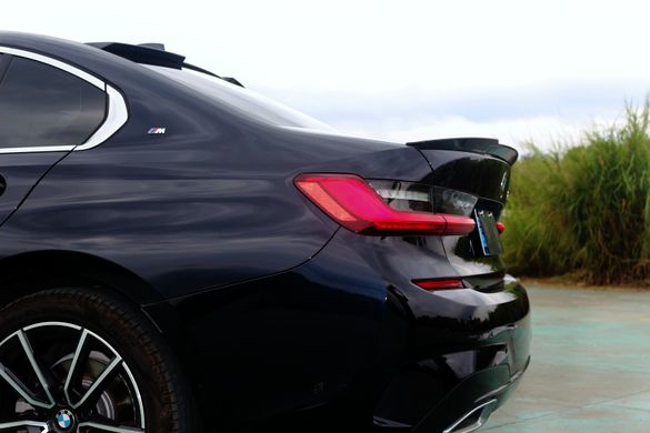 Спойлер багажника BMW G20 стиль М4 черный глянцевый ABS-пластик тюнинг фото