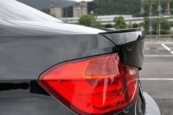 Спойлер BMW F30 стиль M3 черный глянцевый (ABS-пластик) тюнинг фото