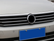 Хромированые накладки на капот и решетку Volkswagen Passat B8 (14-18 г.в.) тюнинг фото