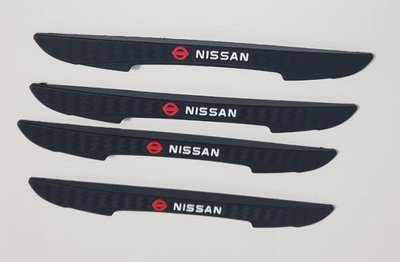 Защитные резиновые накладки на кузов Nissan тюнинг фото