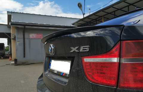 Лип-спойлер без выреза на BMW X6 E71
