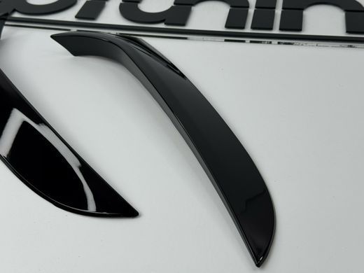 Бічні спойлера на заднє скло VW Passat B6 тюнінг фото