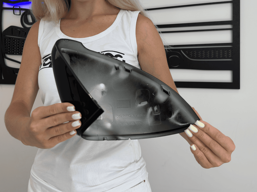 Накладки на зеркала VW Golf 7 / Touran 2 черные глянцевые тюнинг фото