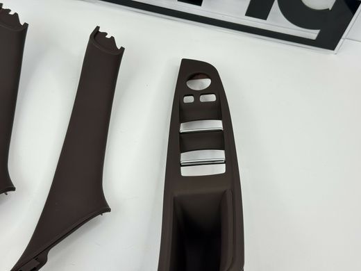 Внутрішні ручки дверей + панель склопідіймача BMW F10 / F11 коричневі-моко тюнінг фото