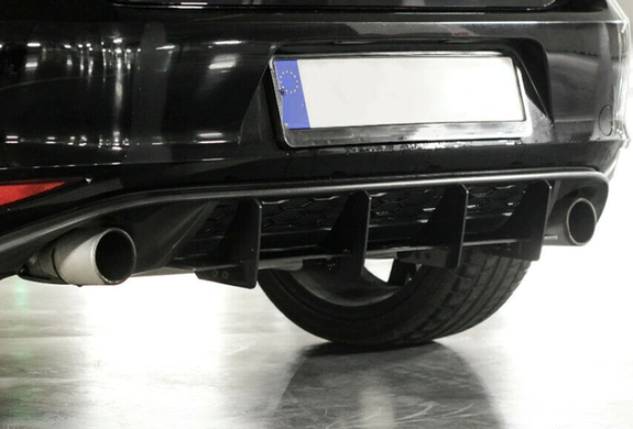 Накладка заднего бампера Volkswagen Golf 7 версия GTI (12-16 г.в.) тюнинг фото