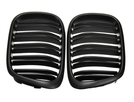 Решітка радіатора, ніздрі на BMW E39 М5 чорний матовий тюнінг фото