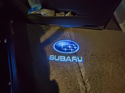 Подсветка дверей для Subaru Forester / Outback / Legacy / Impreza / XV / Tribeca тюнинг фото