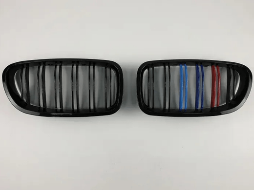 Решетка радиатора BMW G30 / G31 M черный глянец триколор (17-20 г.в.) тюнинг фото