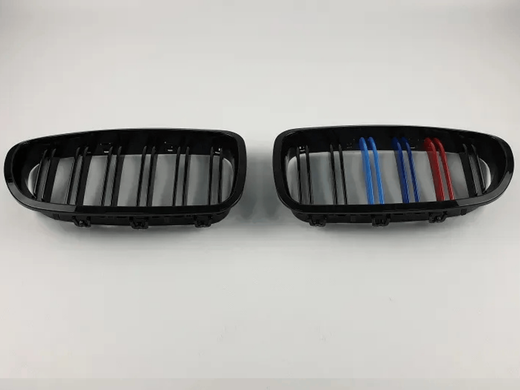 Решетка радиатора BMW G30 / G31 M черный глянец триколор (17-20 г.в.) тюнинг фото
