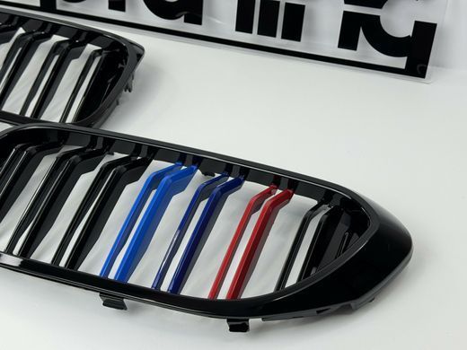Решетка радиатора BMW G30 / G31 M черный глянец триколор (17-20 г.в.) тюнинг фото