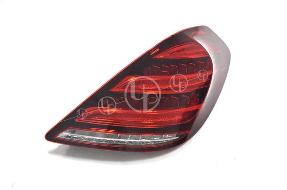 Оптика задняя, фонари на Mercedes W222 красно-белые (13-17 г.в.) тюнинг фото