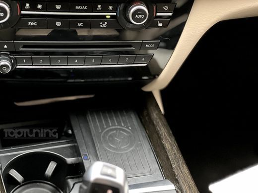 Беспроводной чарджер для BMW X5 F15 тюнинг фото