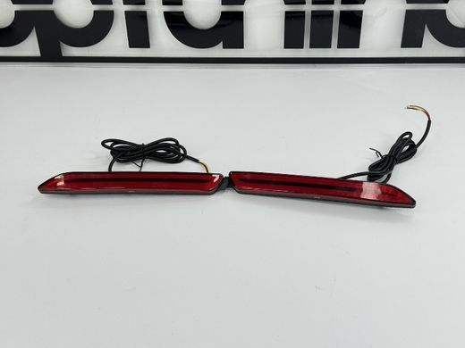 Стоп-сигналы на Toyota / Lexus красные тюнинг фото
