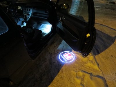 Подсветка дверей для Honda Civic 4 (06-12 г.в.) тюнинг фото