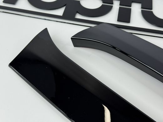 Боковые спойлера на заднее стекло Volkswagen Golf 5,6 универсал тюнинг фото
