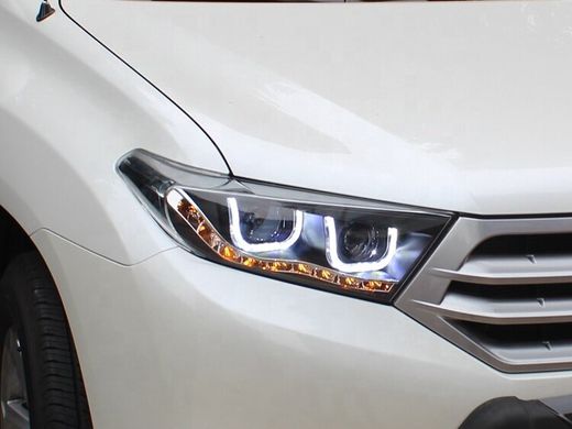 Оптика передня, фари на Toyota Highlander (10-13 р.в.) тюнінг фото