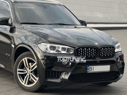 Решетка радиатора на BMW X5 F15 / X6 F16 стиль Diamond Silver-Black тюнинг фото