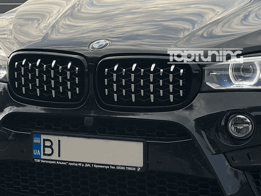 Решетка радиатора на BMW X5 F15 / X6 F16 стиль Diamond Silver-Black тюнинг фото