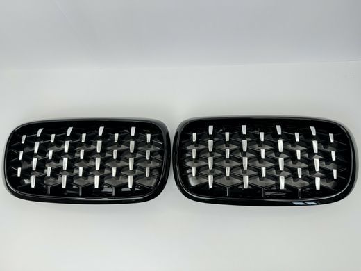 Решетка радиатора на BMW X5 F15 / X6 F16 стиль Diamond Silver-Black тюнинг фото