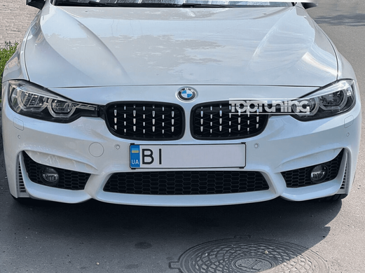 Решетка радиатора, ноздри на БМВ F30/F31 стиль Diamond (черная с хромом) тюнинг фото