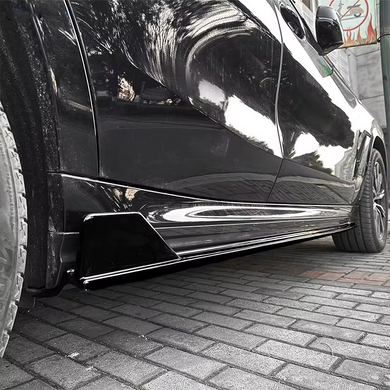 Накладки (диффузоры) порогов автомобиля BMW X6 G06 M Sport тюнинг фото