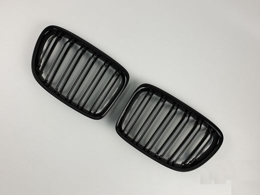 Решітка радіатора BMW X1 E84 М чорний гянець тюнінг фото