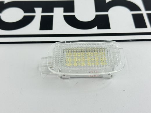 Підсвічування салона и багажника (LED) Mercedes W169 W245 W204 W216 W212 C207 W463 X164 тюнінг фото